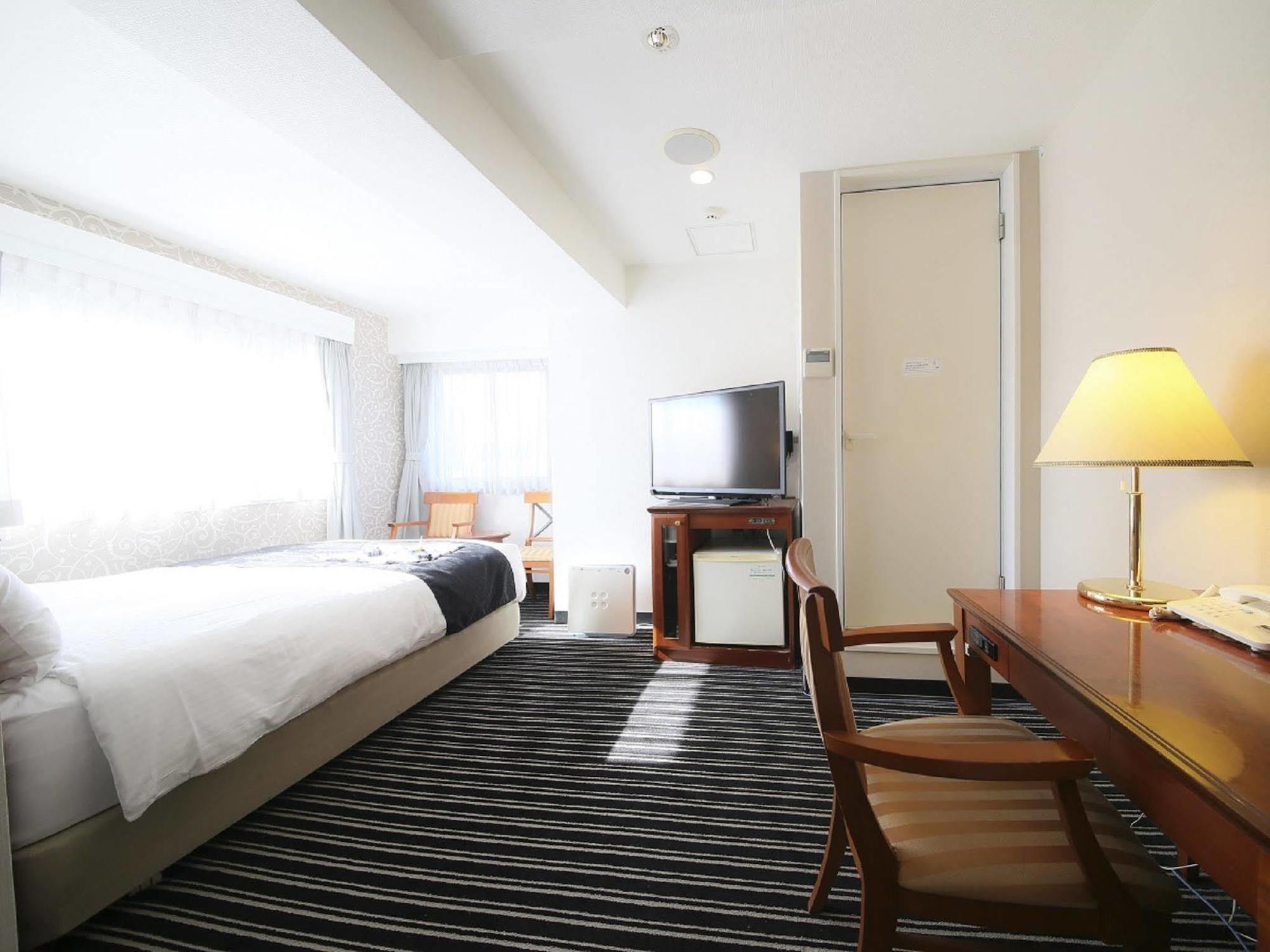 Apa Hotel Tokyo Ojima Exterior photo
